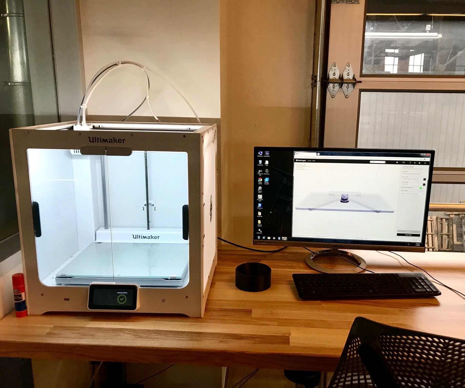 Autodesk Workshop Guide: Ultimaker S5 3D Printer