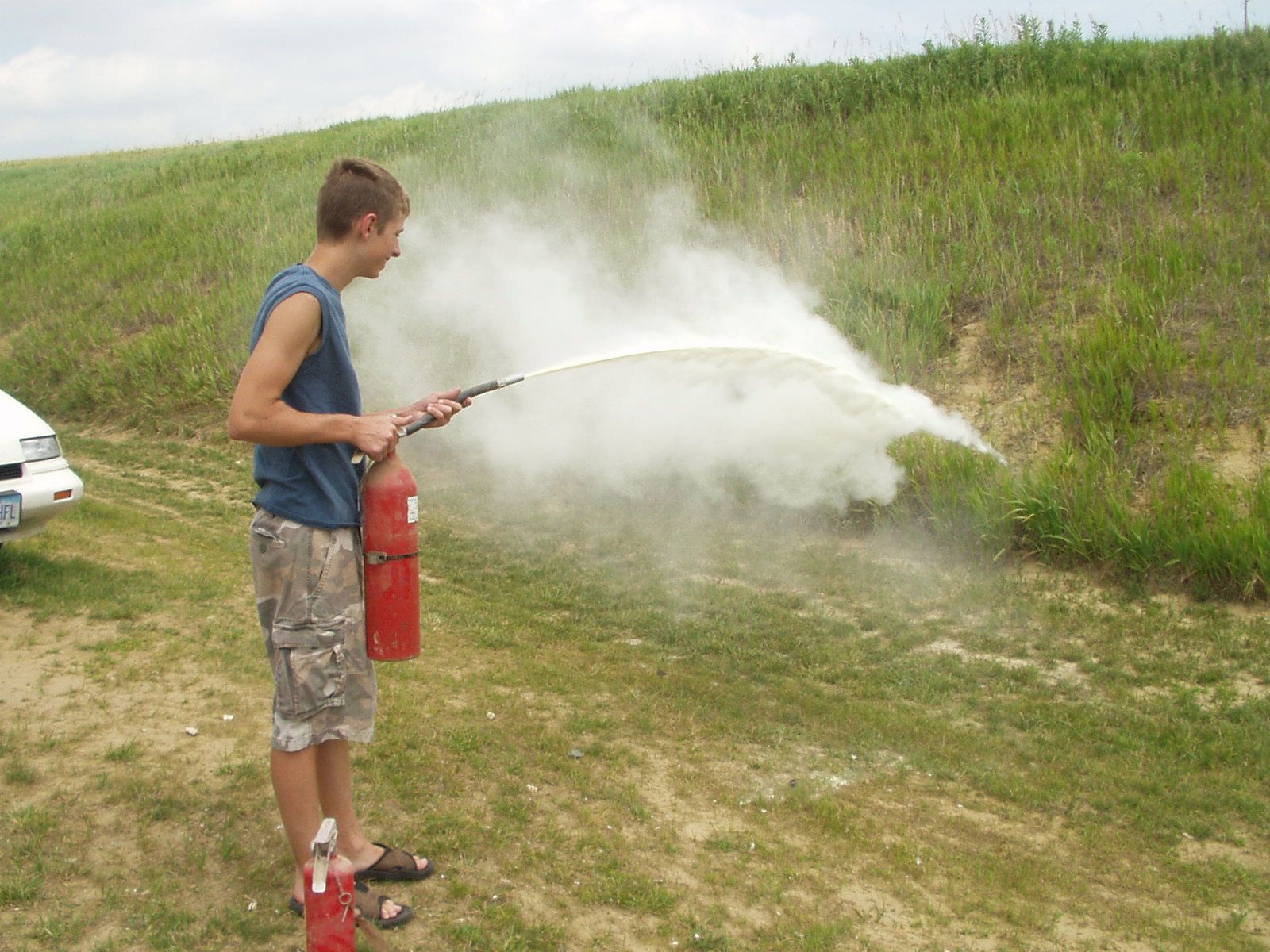 Fire Extinguisher Lamp : 5 Steps - Instructables