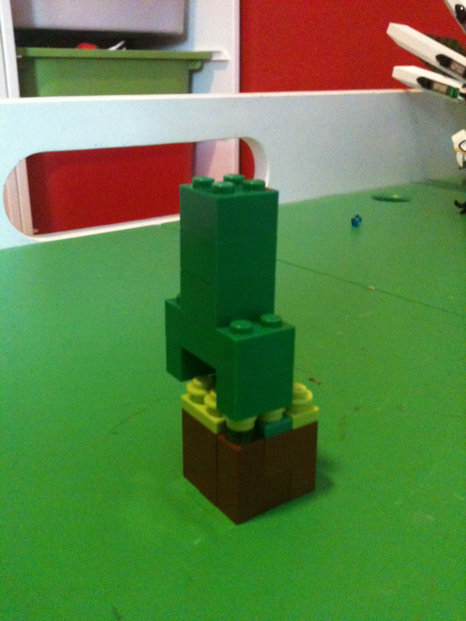 Lego Creeper