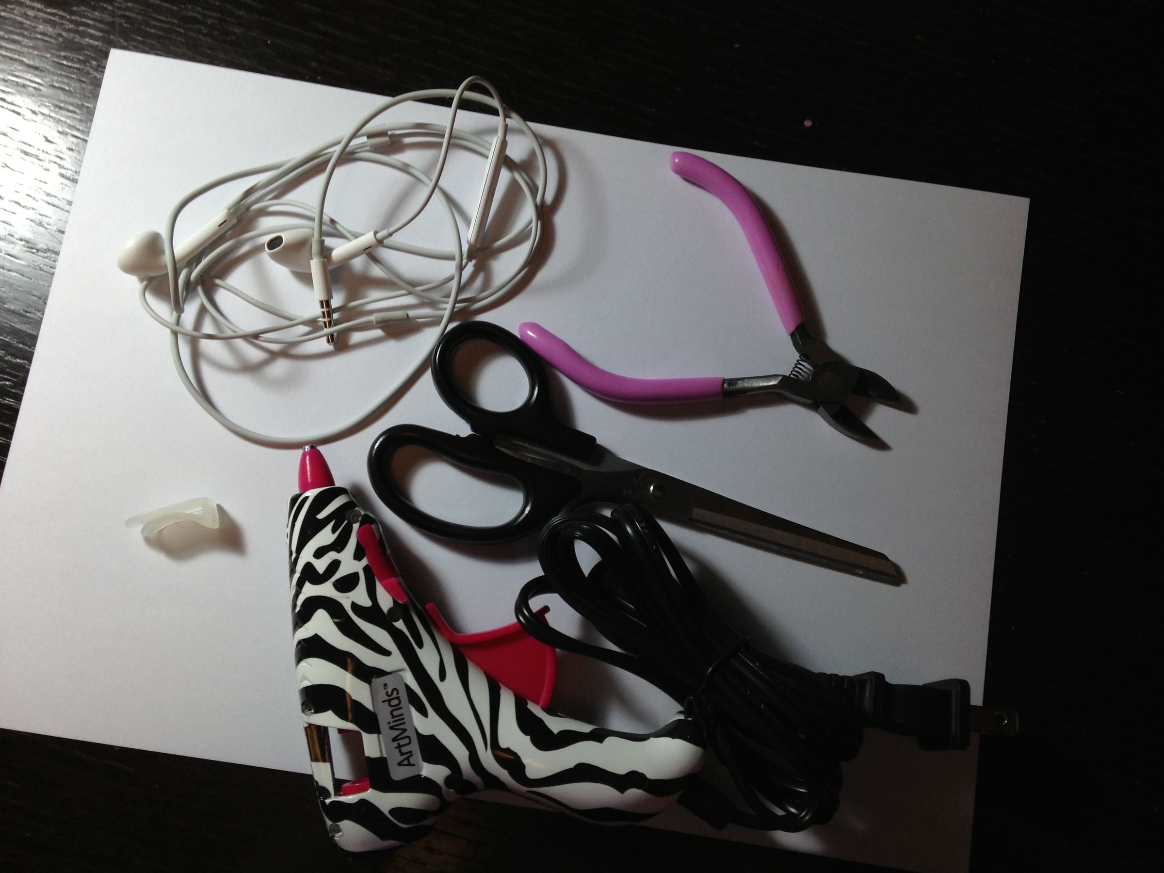 DIY Lavalier Microphone 4 Steps Instructables