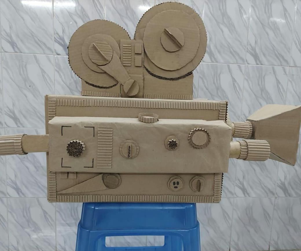 Vintage Camera - Reusing Cardboard