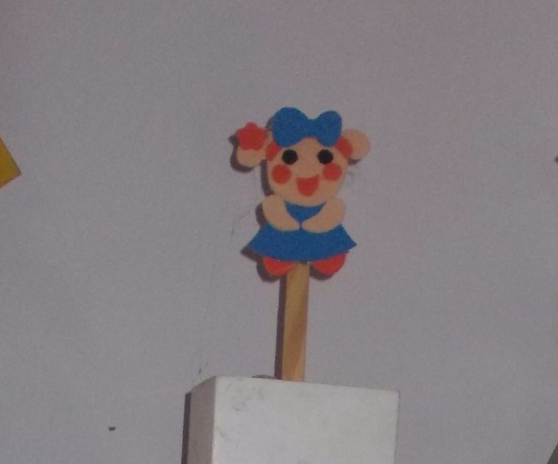 Miss La Sen Centerpiece