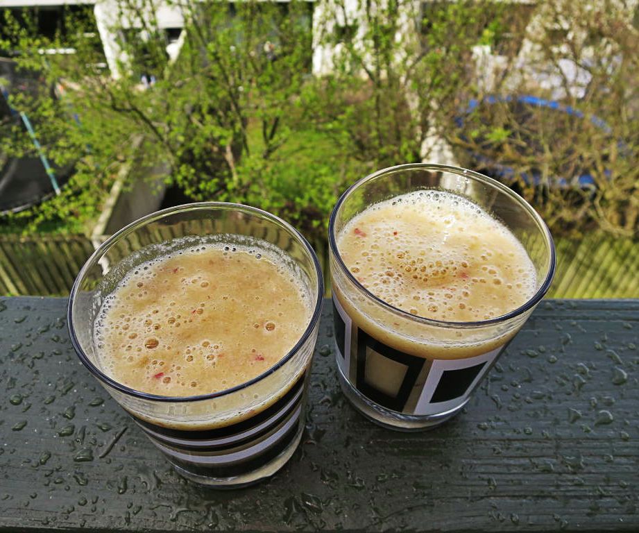 Apple-banana Smoothie! 