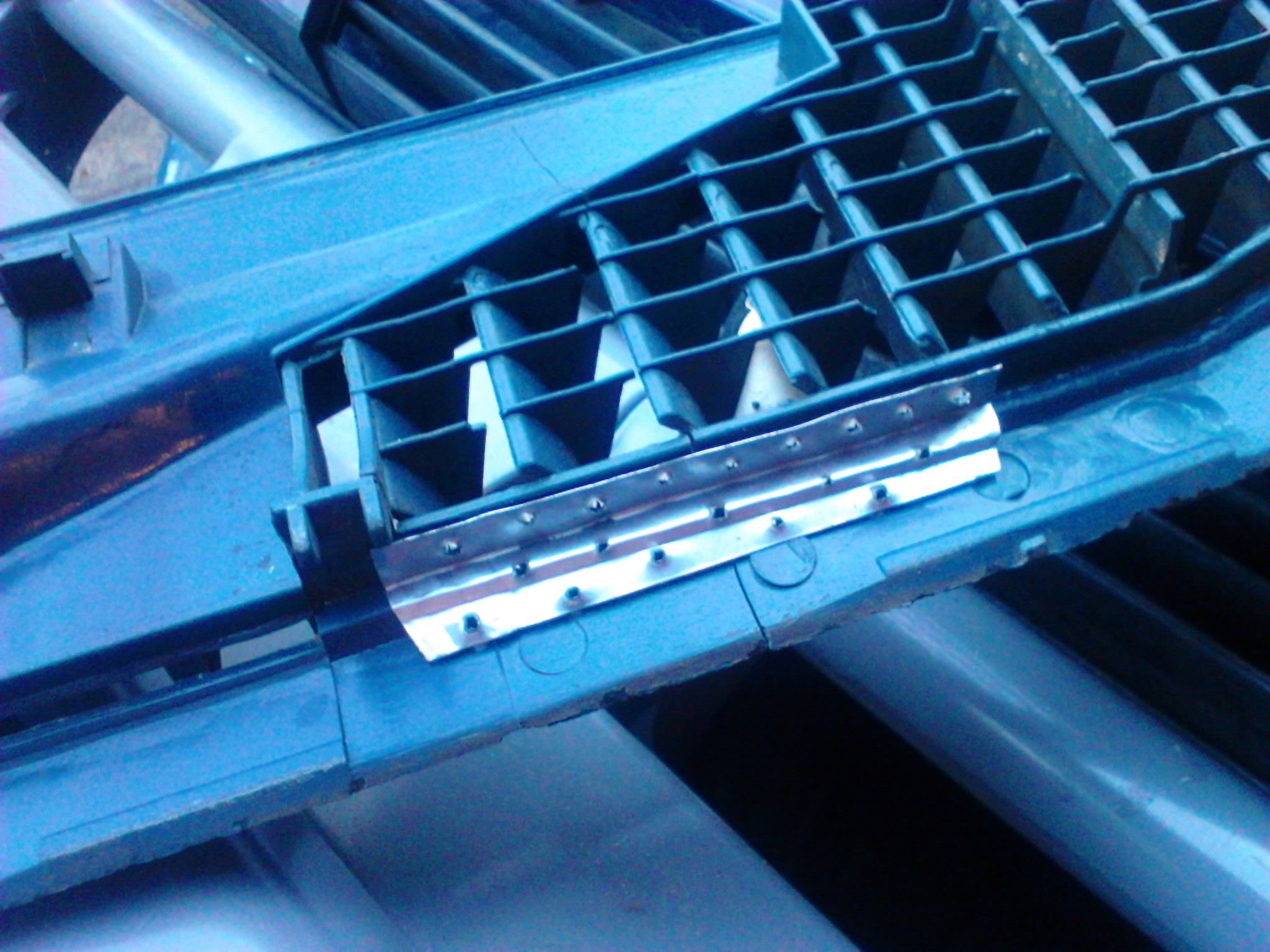Unconventional Repairs With Bondo and Super Glue. Instructables