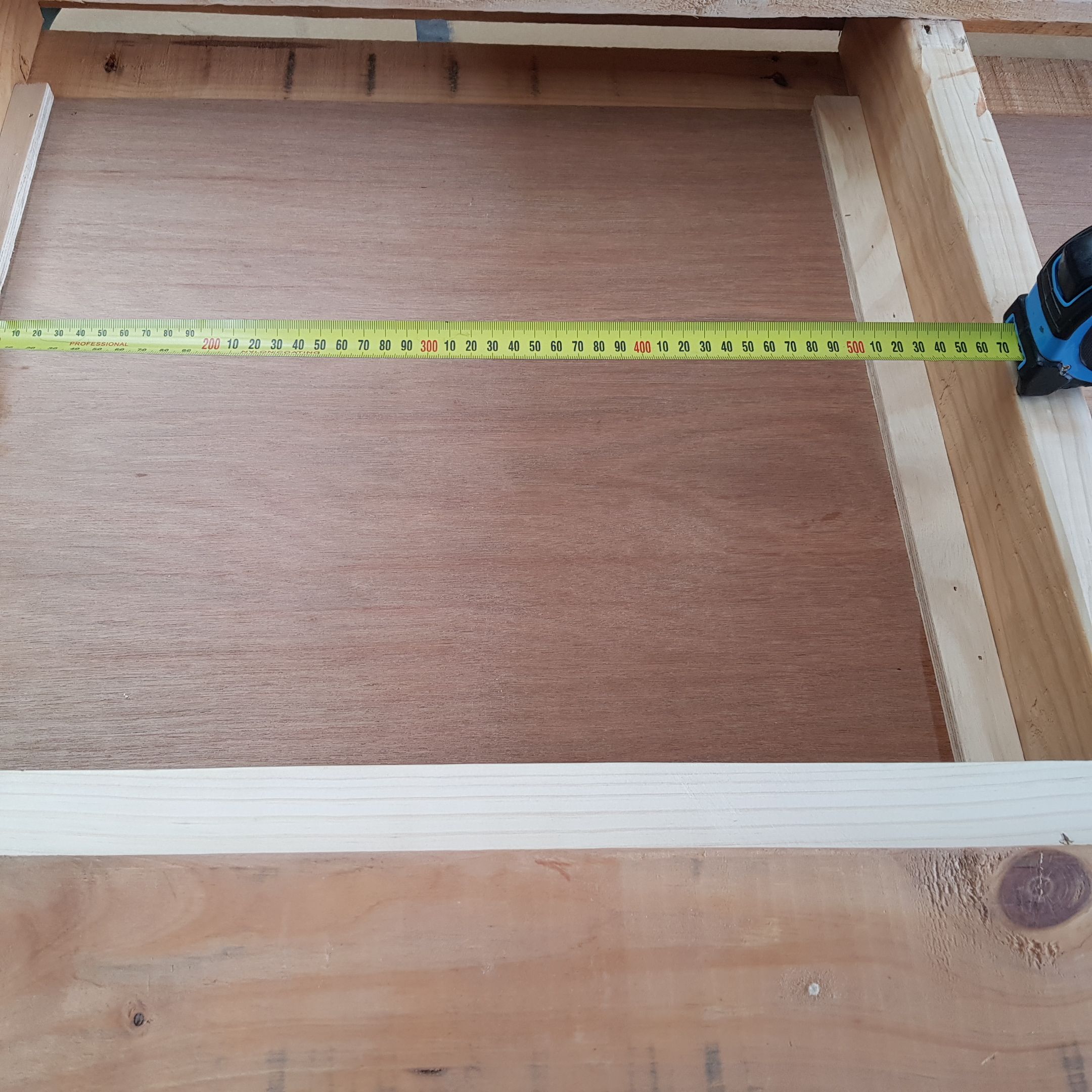 Wall Mounted Drop Down Pallet Bar 10 Steps (with Pictures