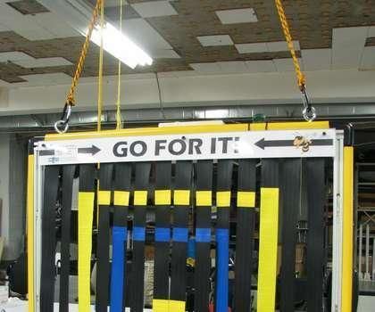 Ball Target System With Positive Feedback