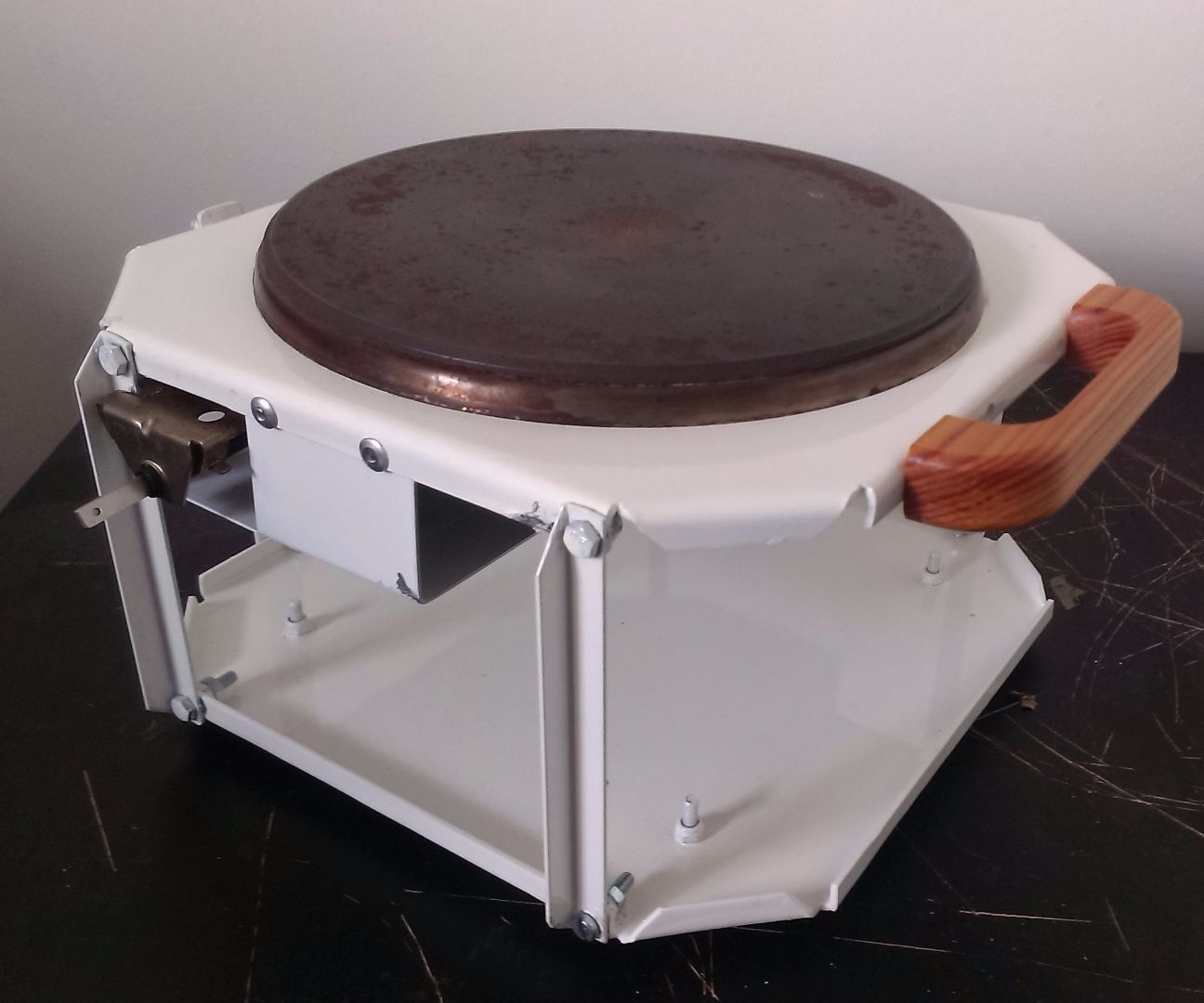 Flat-pack kitchen device