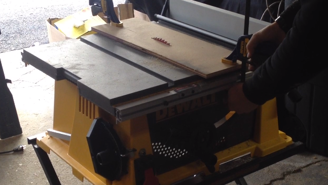 How To: Install a Zero Clearance Blade Insert on a Dewalt Table Saw