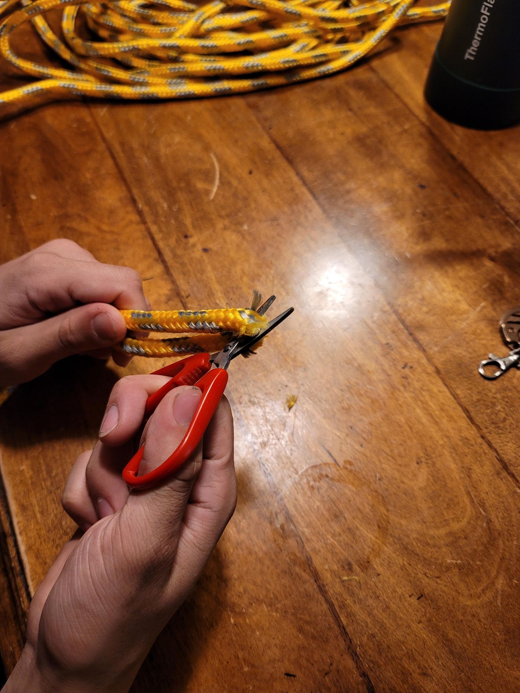 6 Step Water Bottle Rope Wrap : 7 Steps (with Pictures) - Instructables