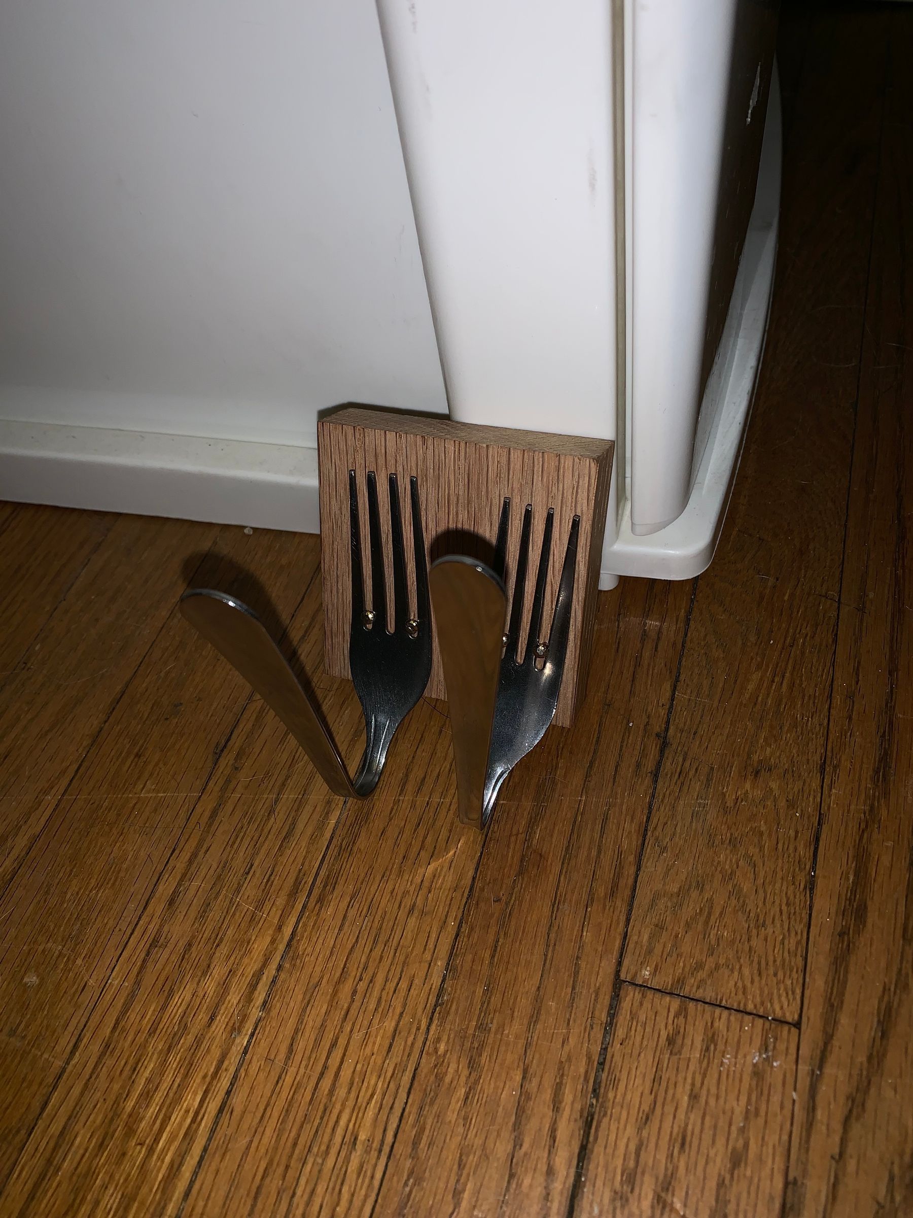 Key Hooks Using Forks 7 Steps Instructables