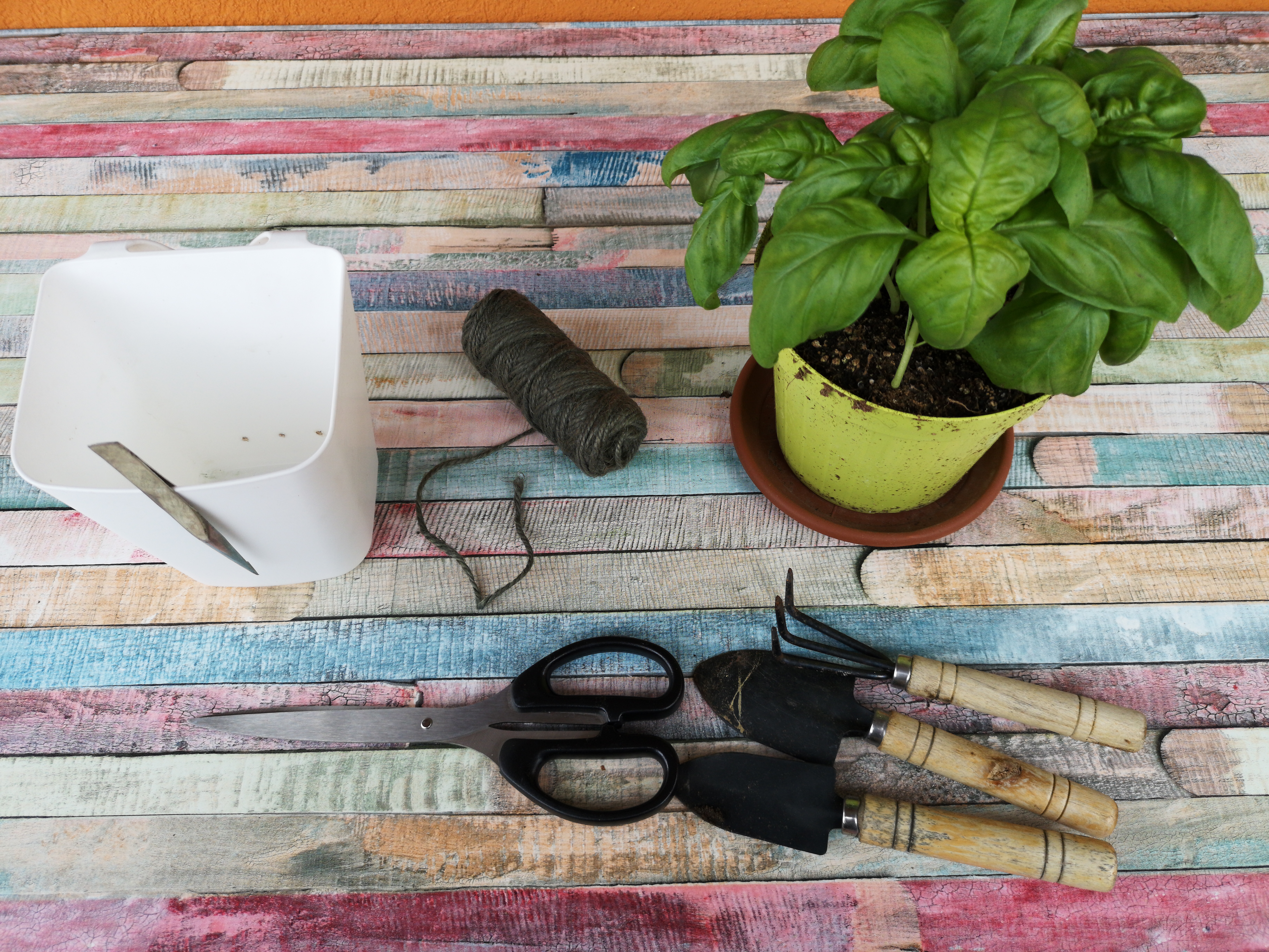 IKEA Self Watering System 9 Steps (with Pictures) Instructables