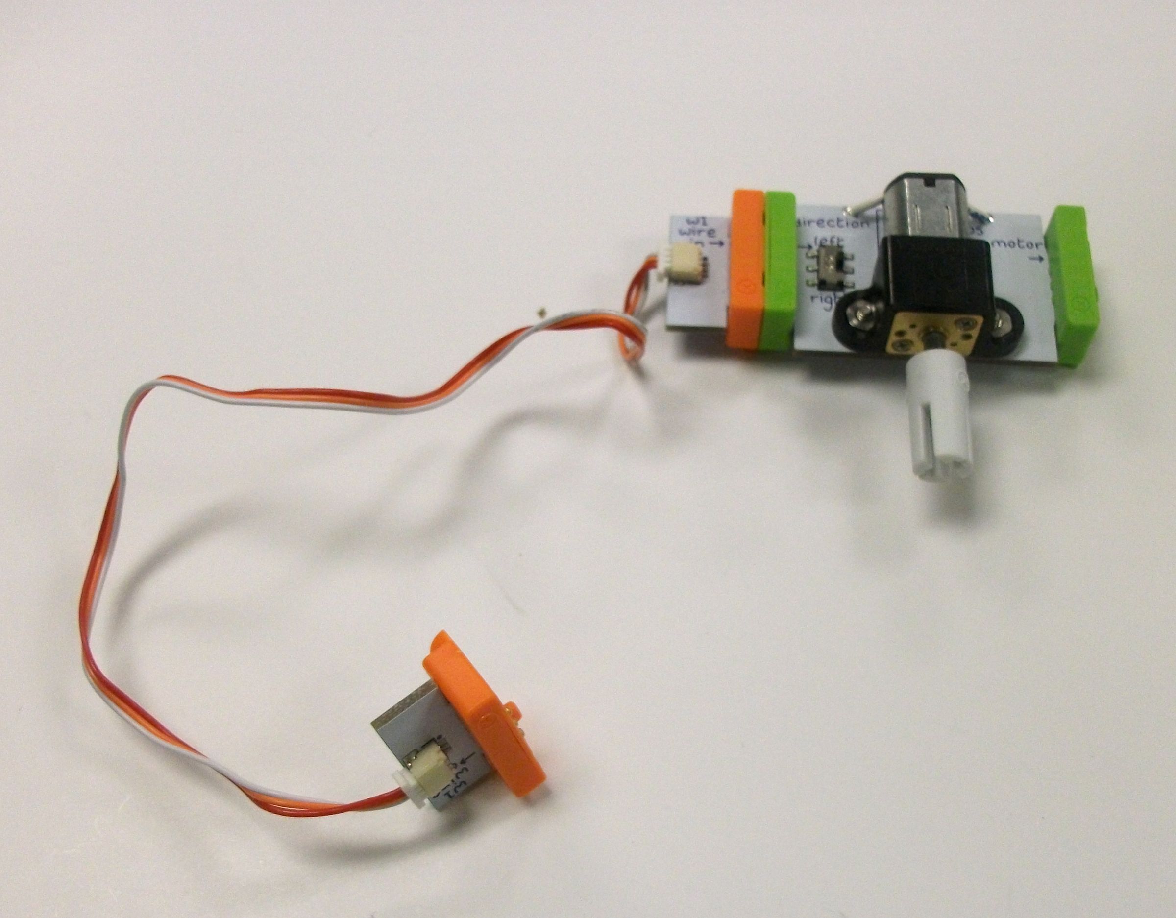 Papercraft Automata Race Game LittleBits Circuit : 7 Steps (with ...