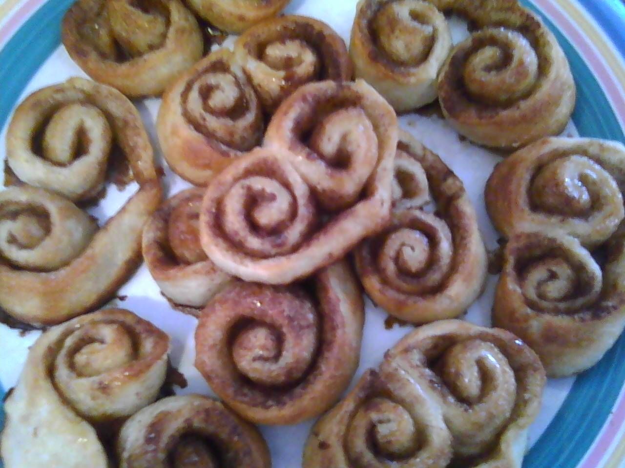 Heart Cinnamon Rolls