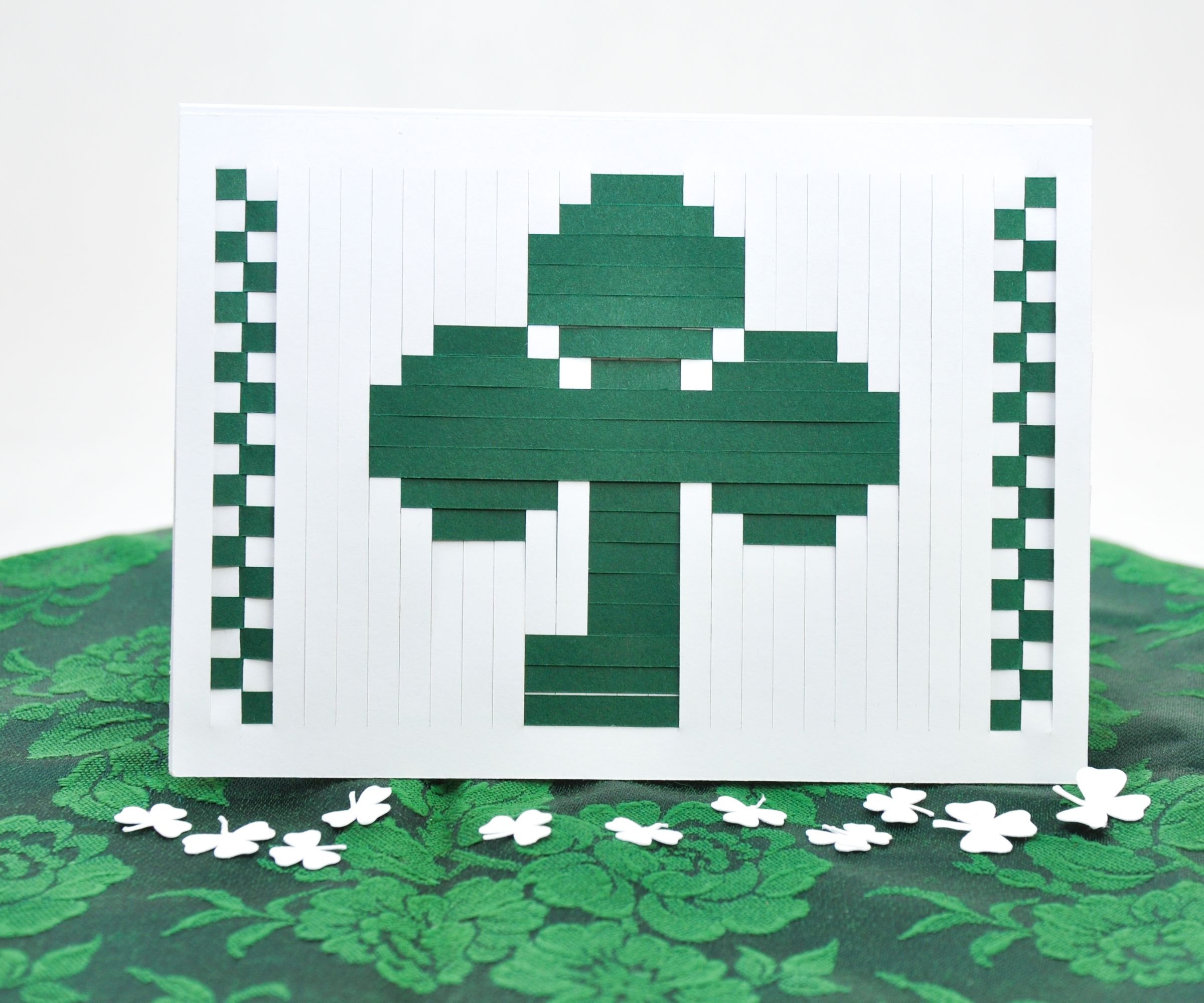 Clover Weave Card