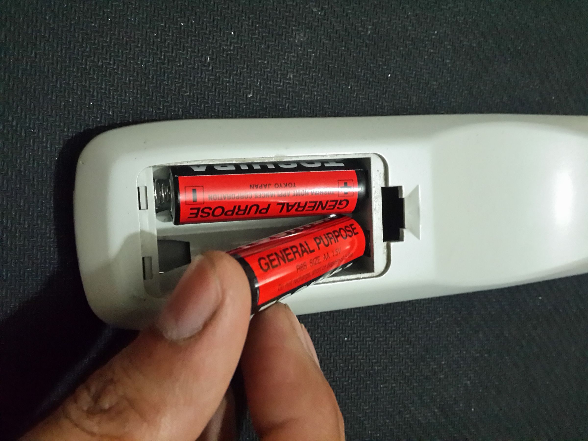 How to Repair a Remote Control 5 Steps Instructables