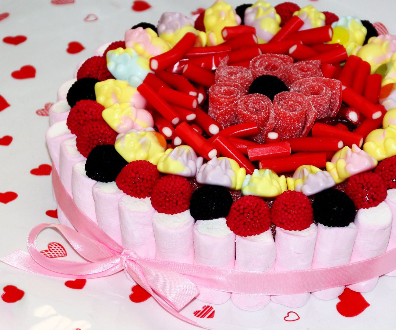 Tarta De Chuches - Candy Cake for Sweets Lovers