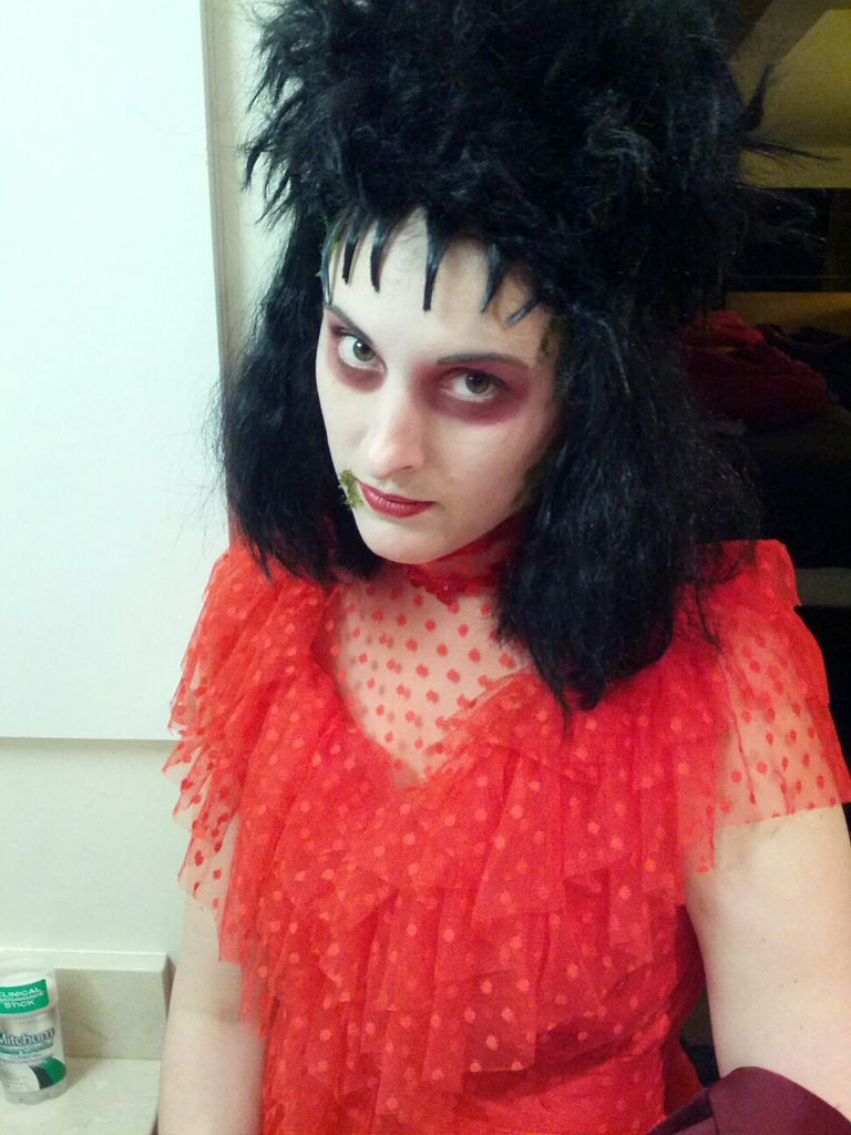 Beetlejuice: Lydia's Wedding Dress : 4 Steps (with Pictures) - Instructables Beetlejuice: Lydia's Wedding Dress : 4 Steps (with Pictures) - Instructables