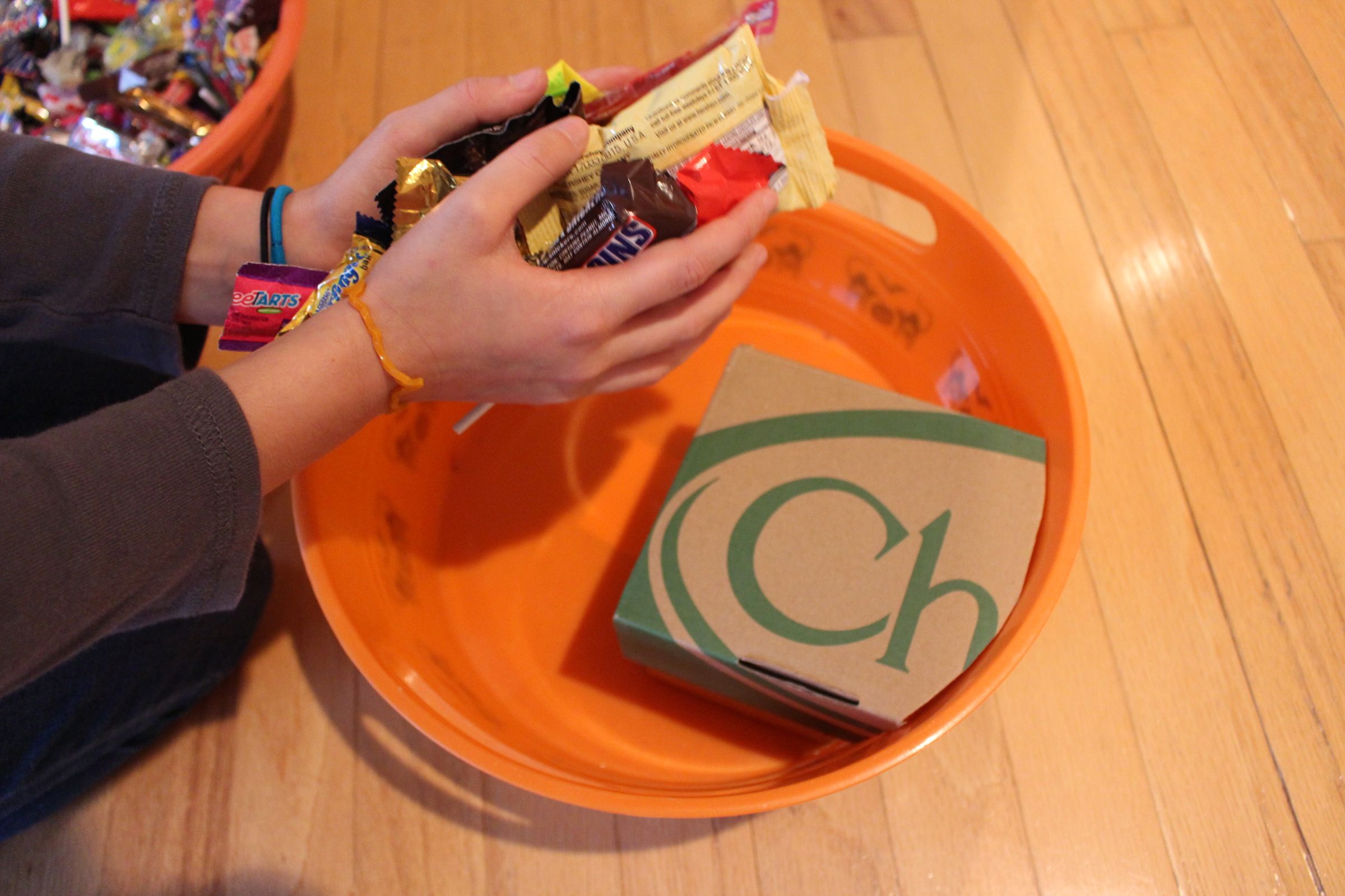 Candy Bowl Secret Compartment 5 Steps Instructables