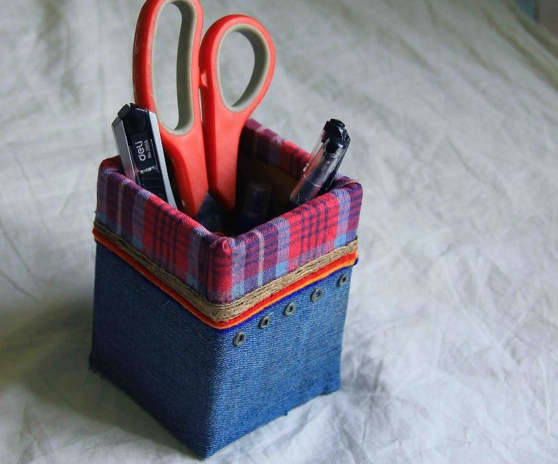 Make a Decorative Pen Holder
