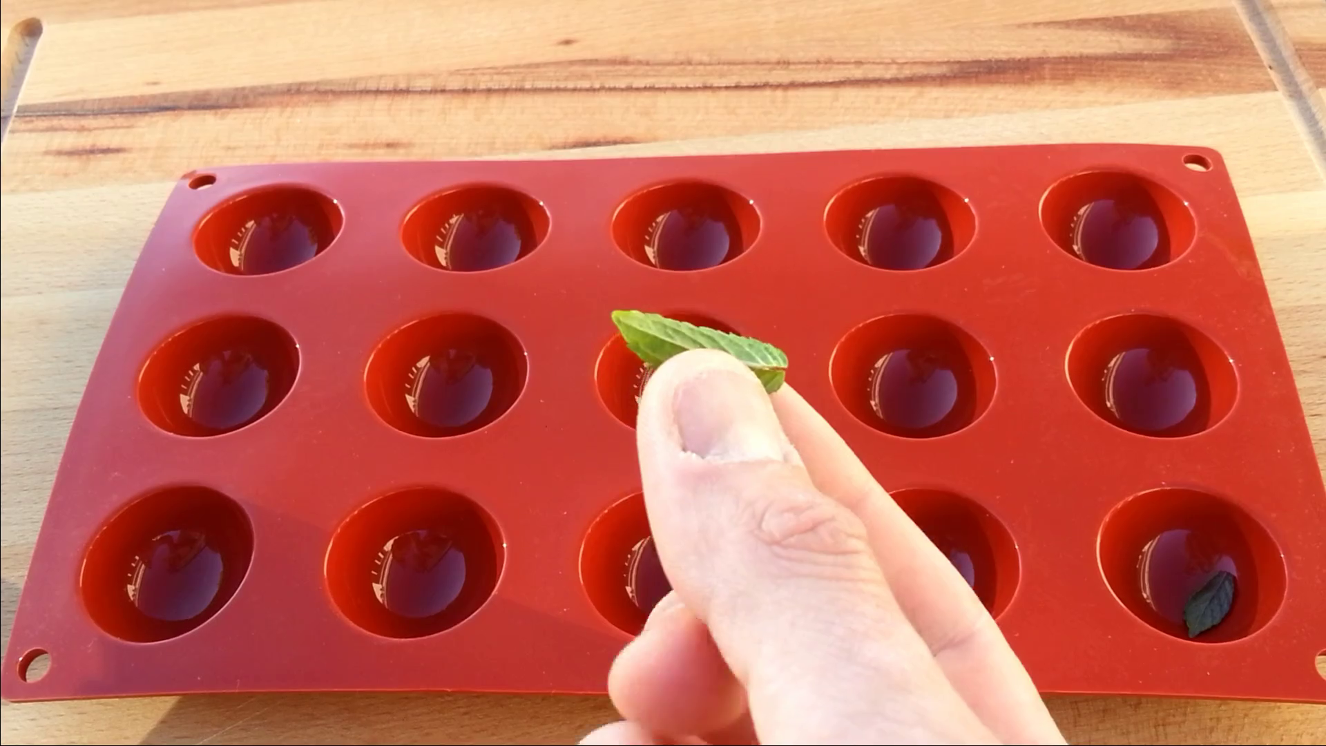 Molecular Mojito Cocktail Inverse Spherification 6 Steps (with