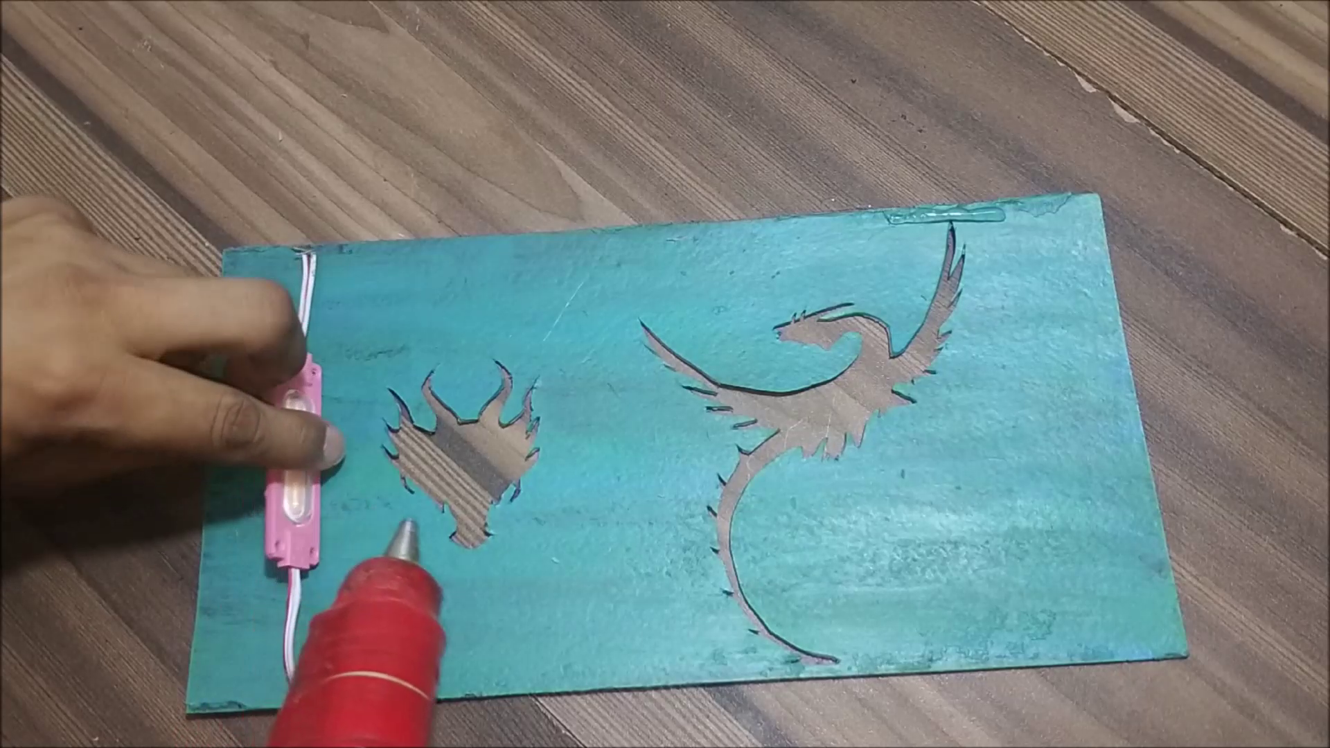 How to Make Backlit Pallet Wall Art 3 Steps Instructables
