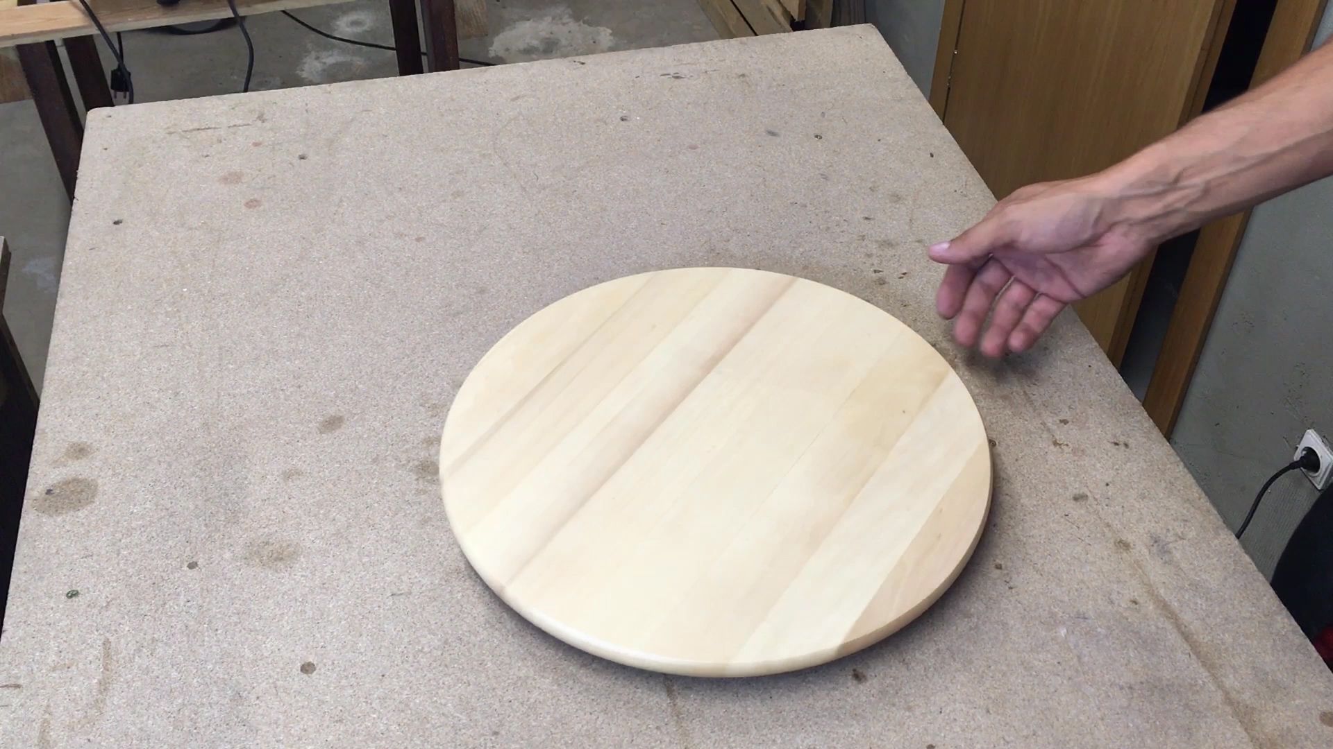 How to Make Motorized Turntable From Lazy Susan 7 Steps (with