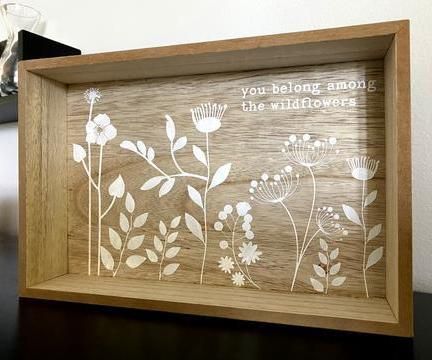 Decorate a Wood Tray Using Vinyl As a Stencil