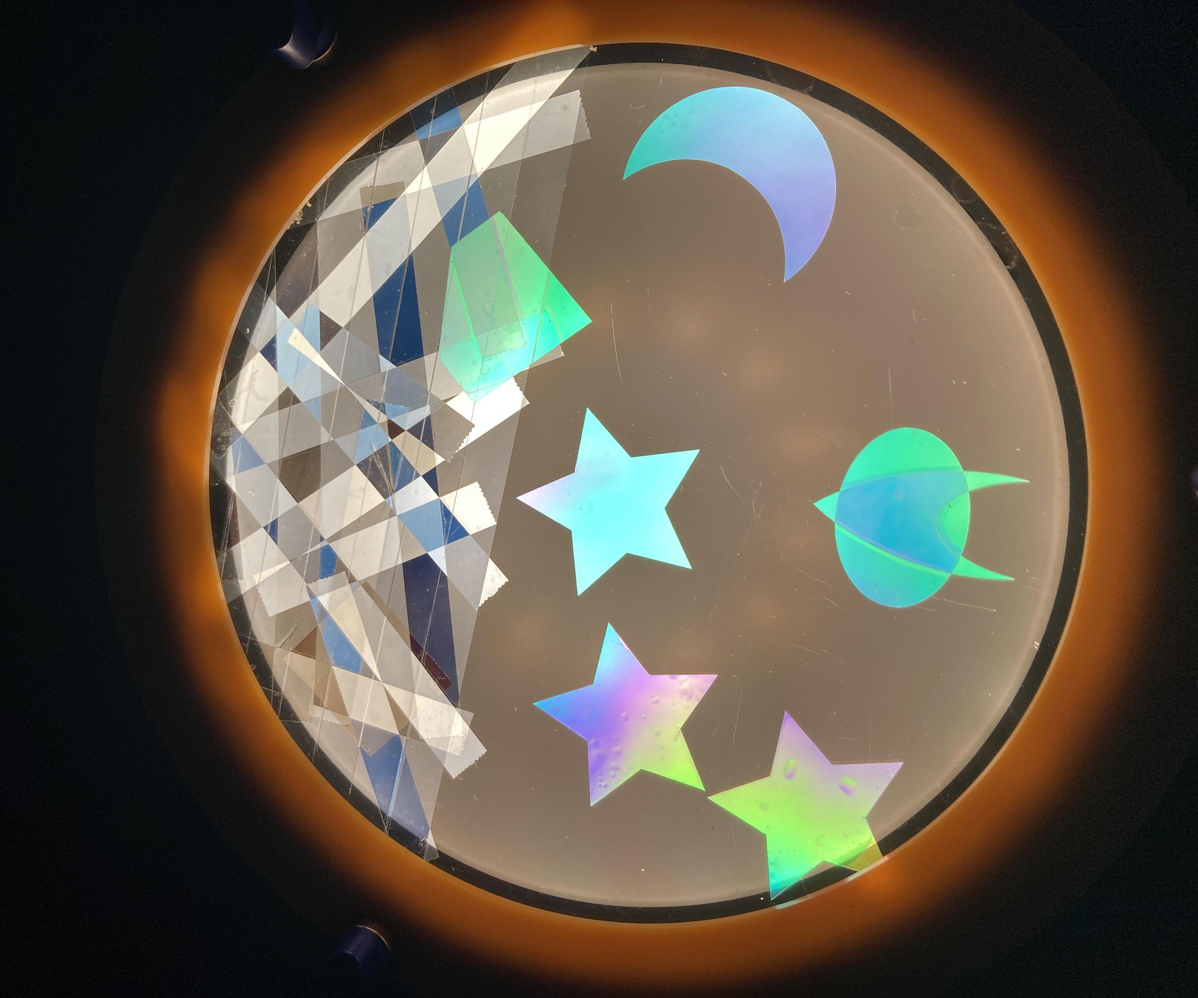 Build a Polarized Light Viewer to Display Hidden Art