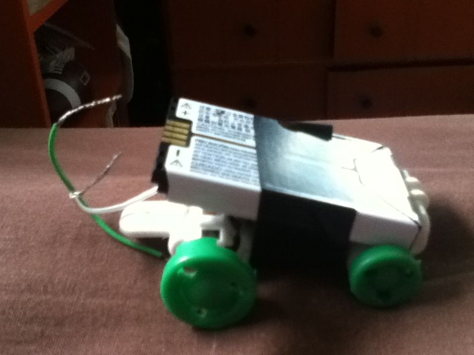 Old Phone Battery Powered Car