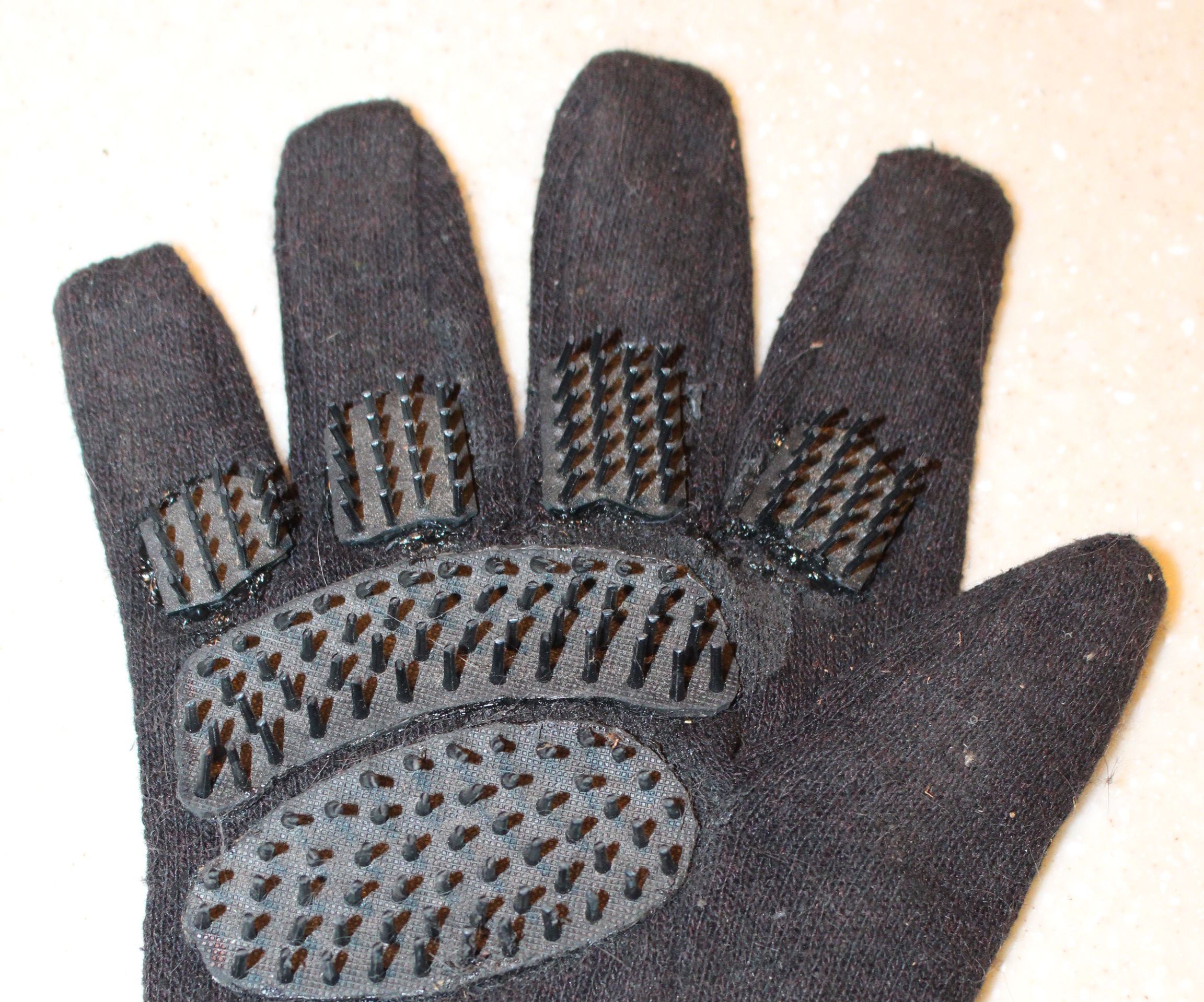 Pet Brush Glove: a PURRRR-fect Delight!