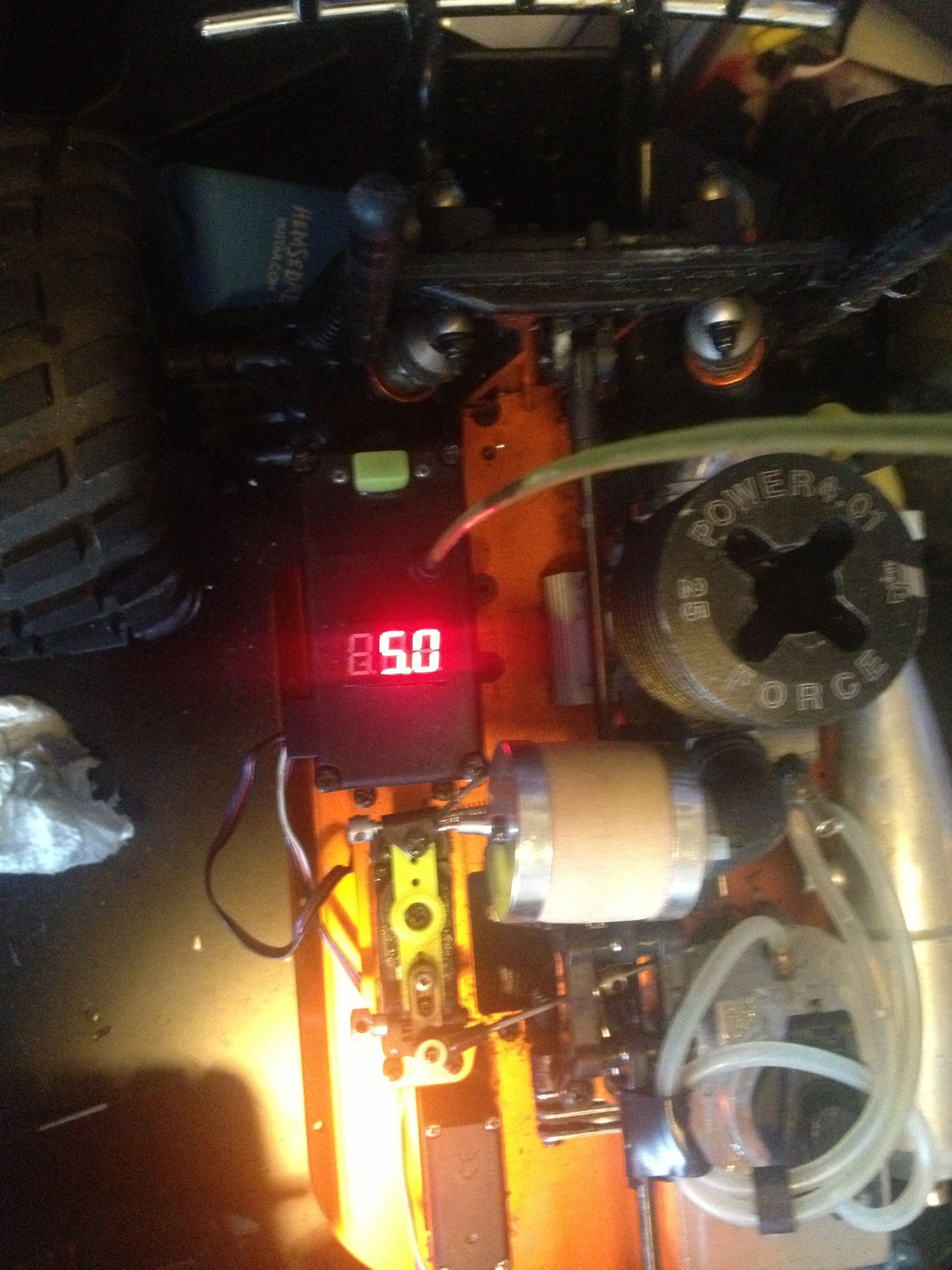 Digital LED Voltmeter To RC Car