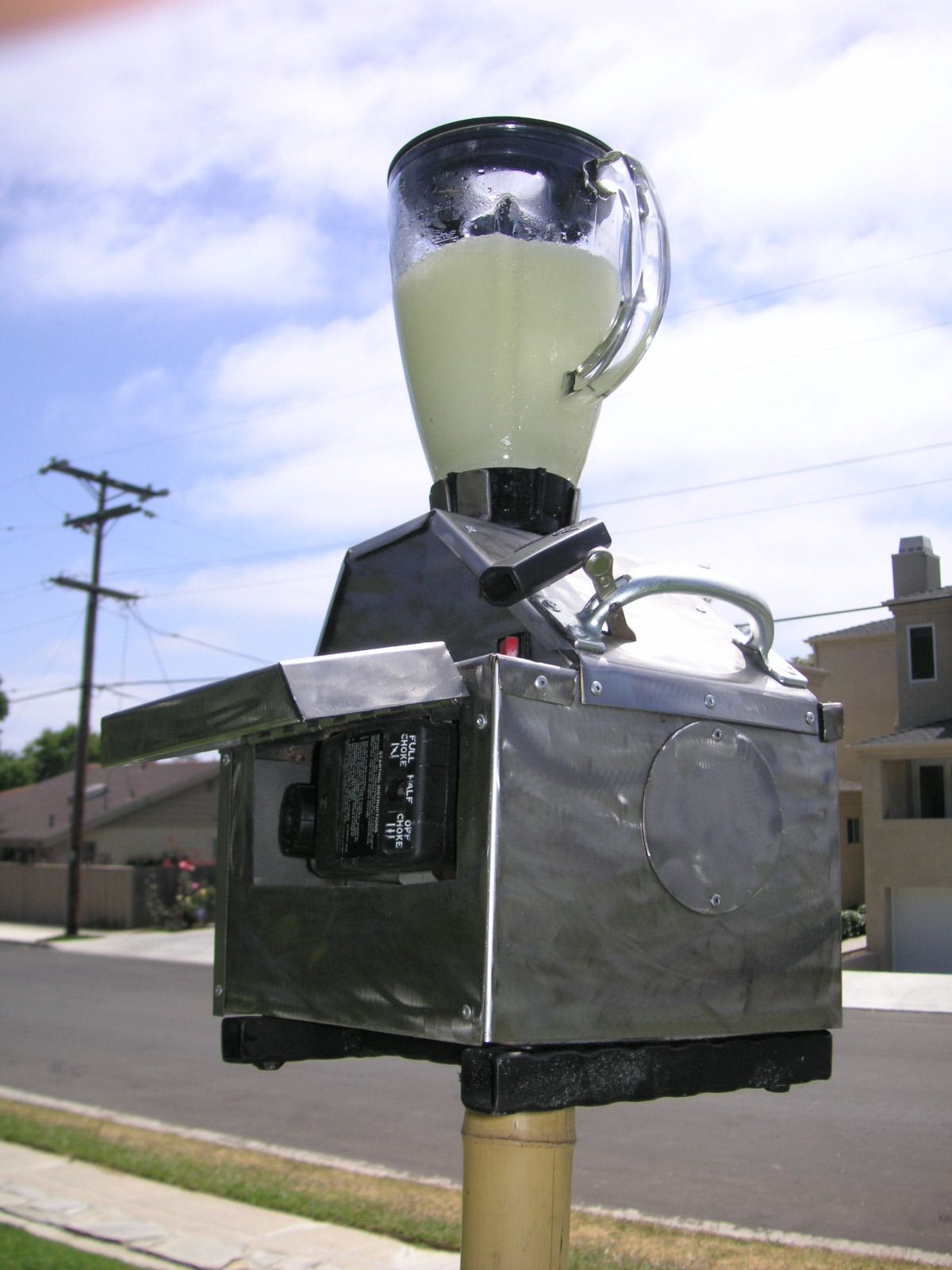 Cooler With Blender, Speaker & More 12 Steps (with Pictures