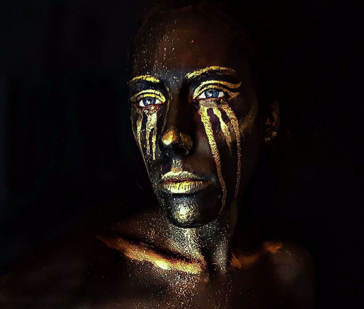 Go Gold Childhood Cancer Awareness Face Paint 6 Steps Instructables