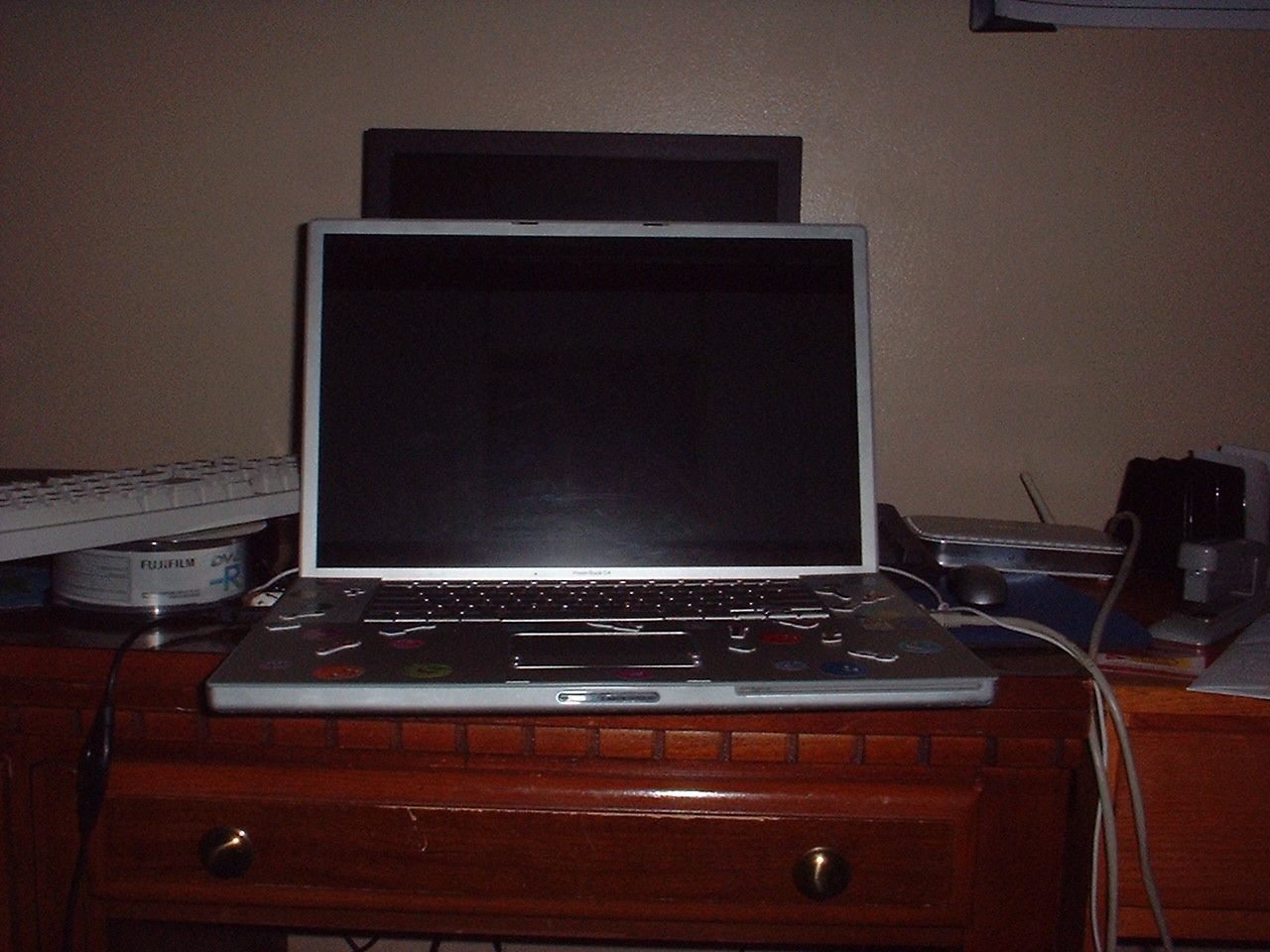 Mini v Mac on on Mac where made for each other Awwwwww. 