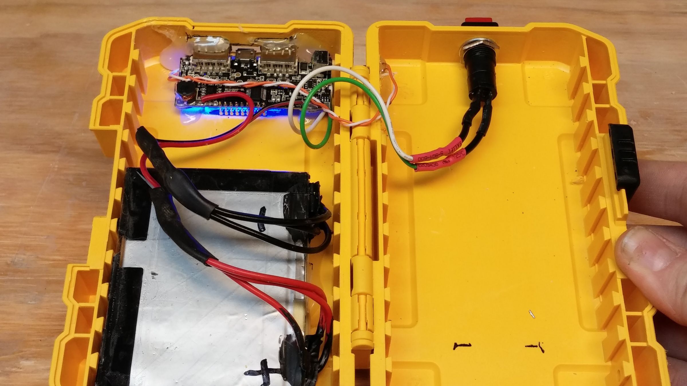 Dewalt Power Bank 7 Steps With Pictures Instructables