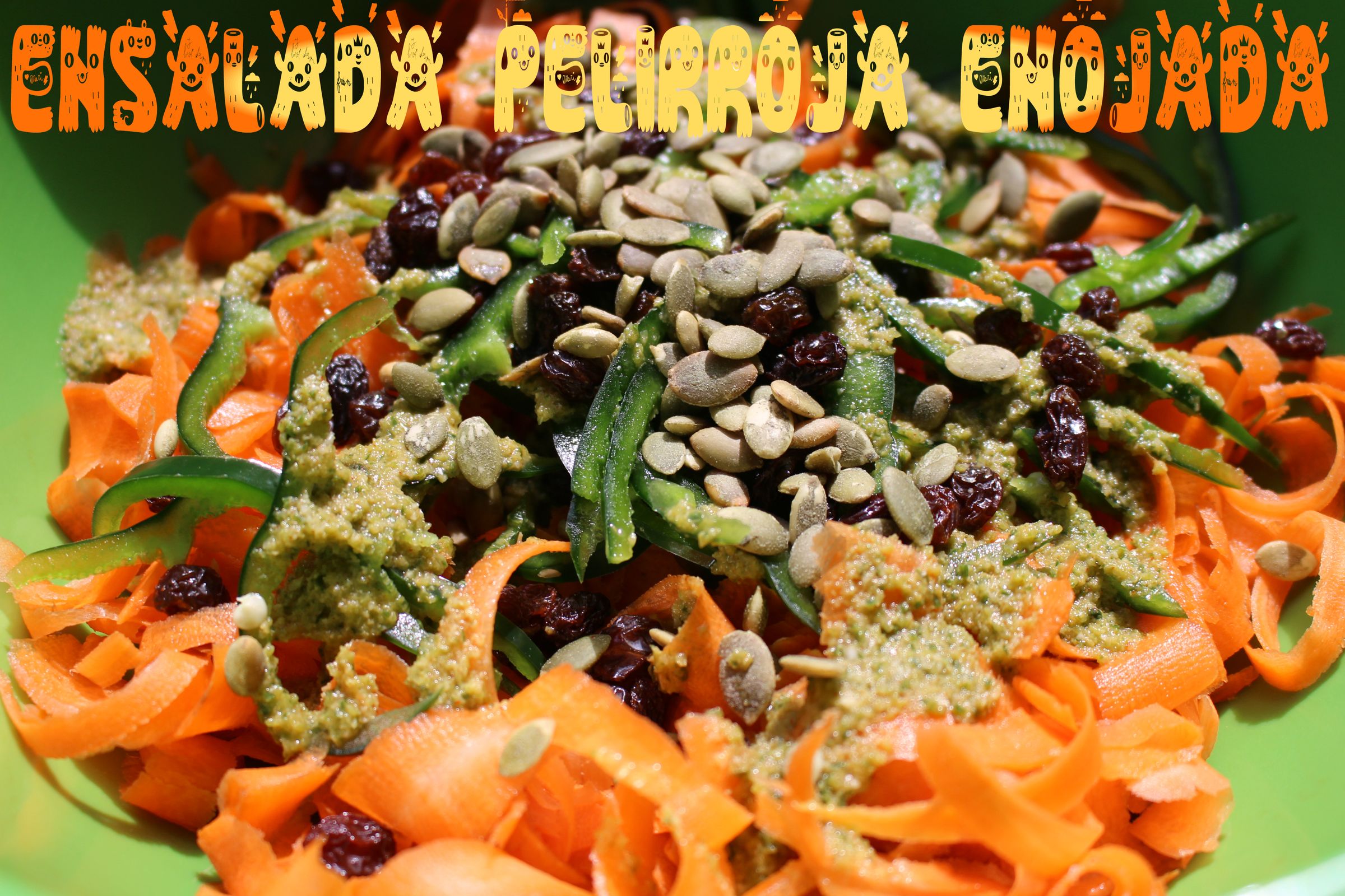 Ensalada Pelirroja Enojada - Raw Carrot Salad