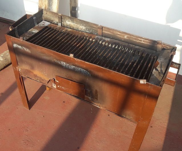 Barbecue Stand
