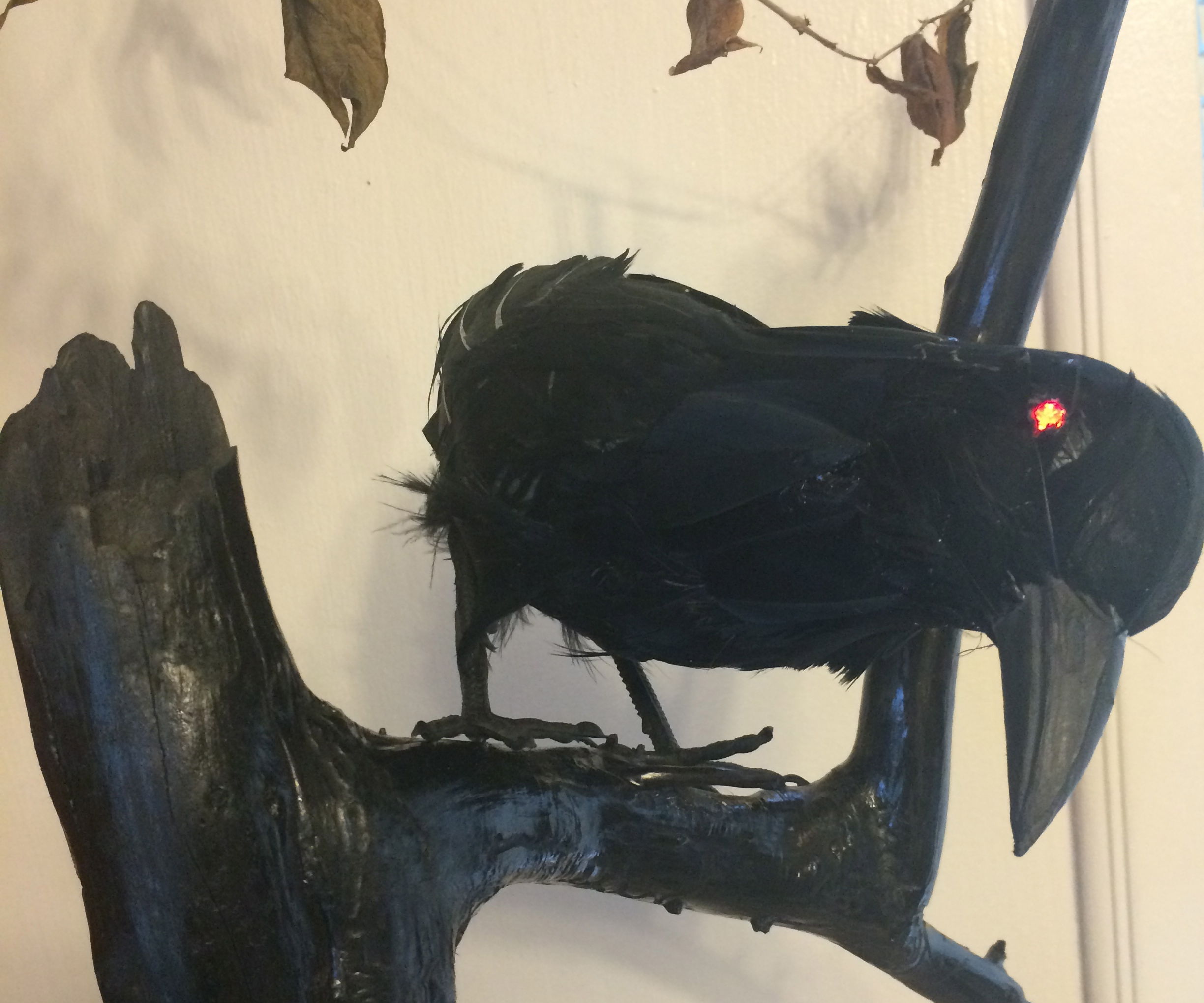 Maleficent's Raven - Robotized Raven With LED Eyes