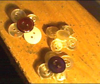How to Make Flowers Out of Buttons
