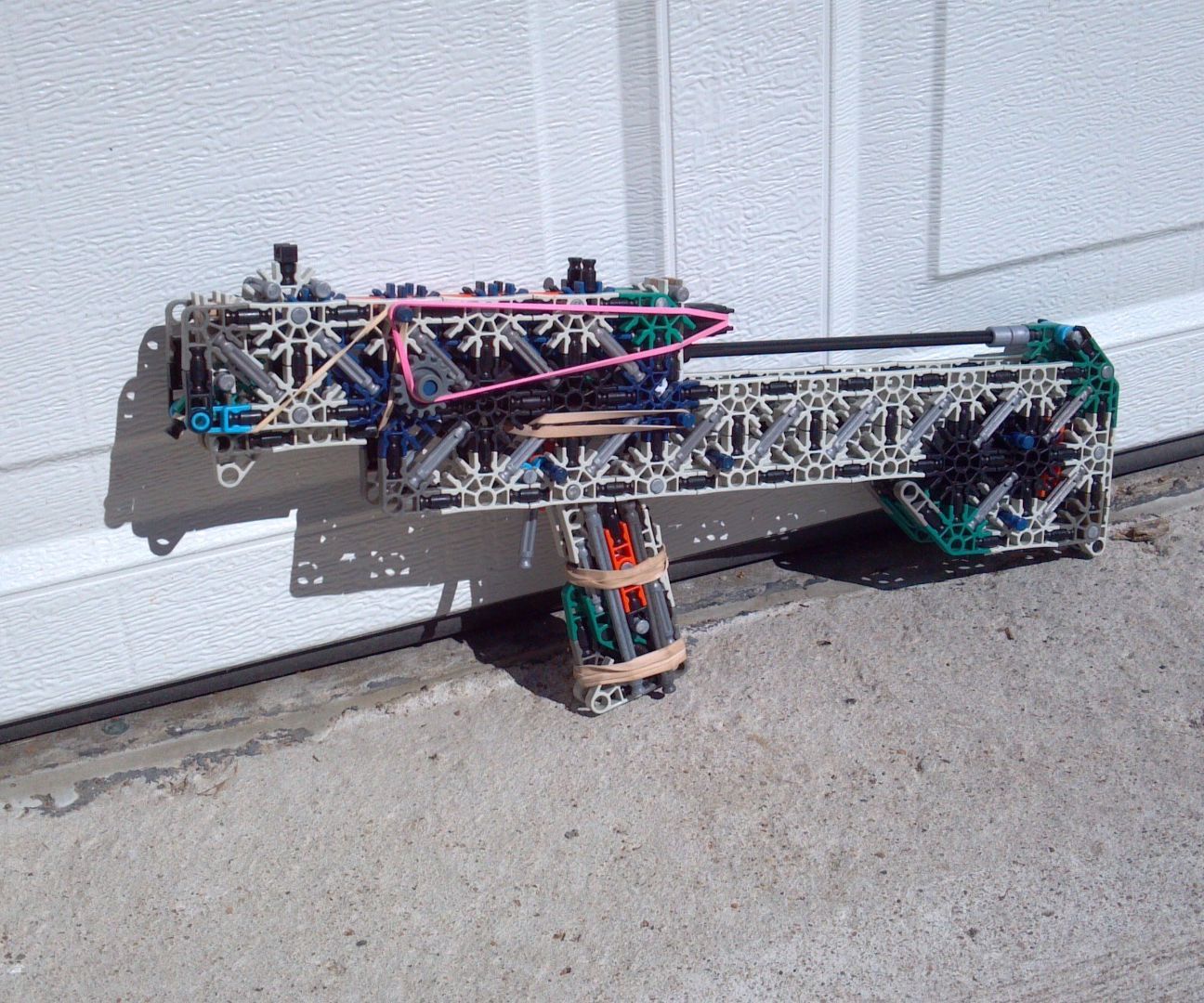 Knex War Weapon: Cyanide+ Internal Picture