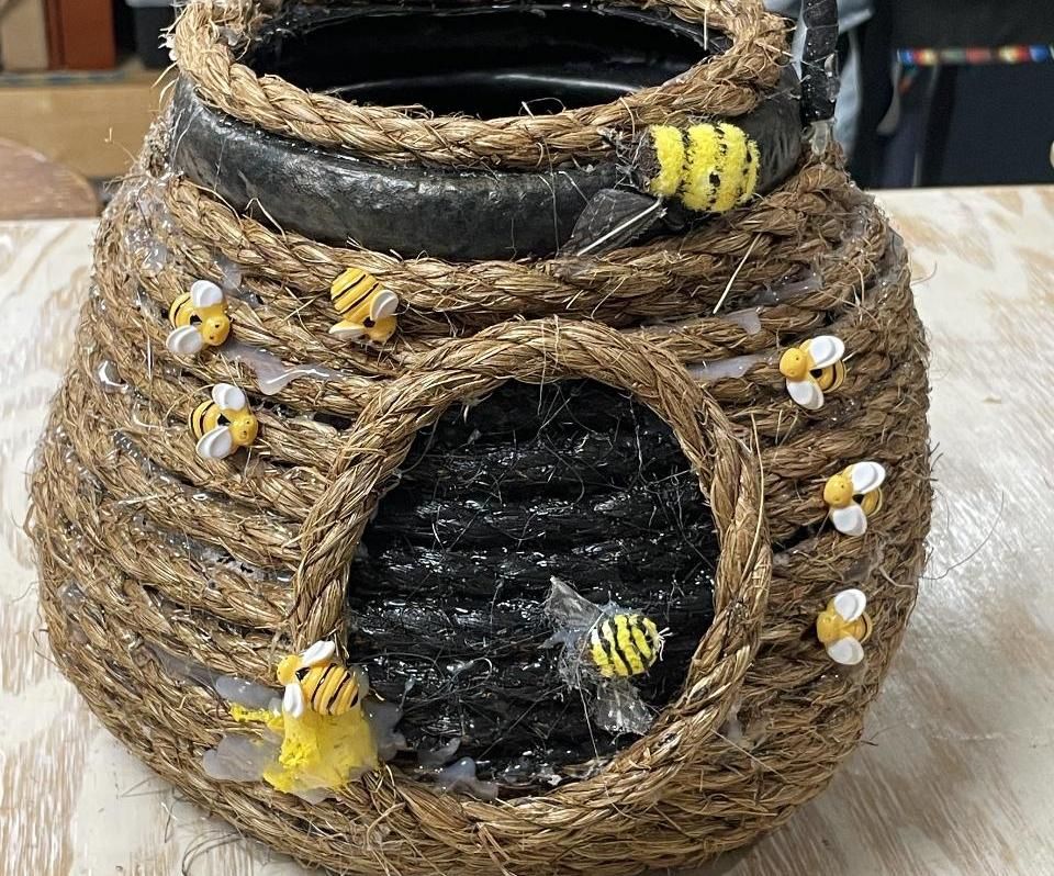 THE QUEEN’S BEE KEEPER and the HONEYPOT