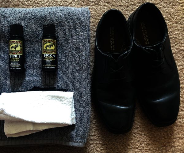 How to Clean Leather Shoes