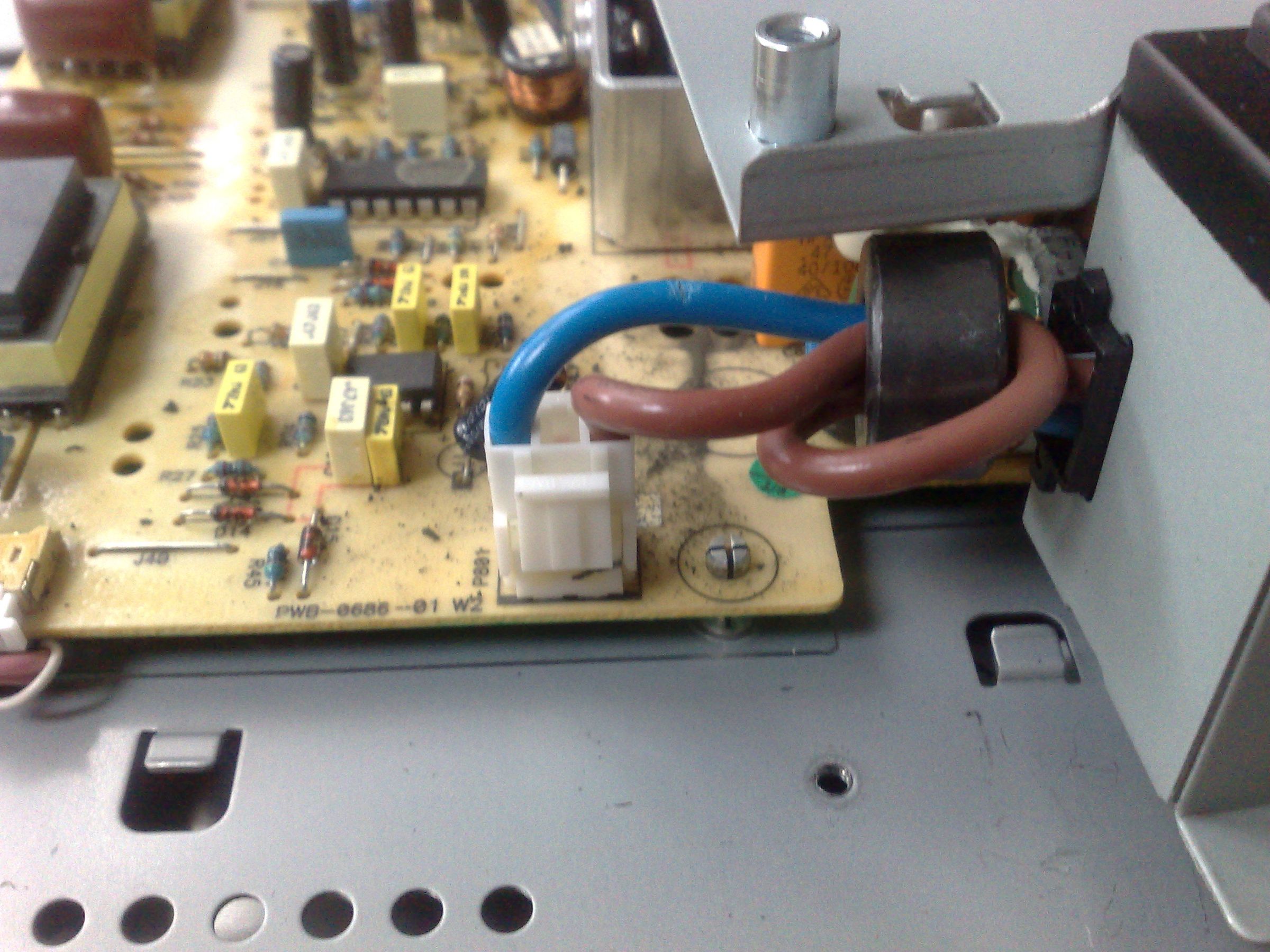 How to Repair HP 1702 Lcd Monitor With Broken VGA Cable 6 Steps