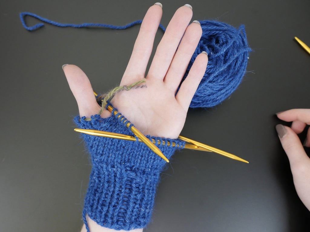 Easy Knit Mittens 7 Steps (with Pictures) Instructables