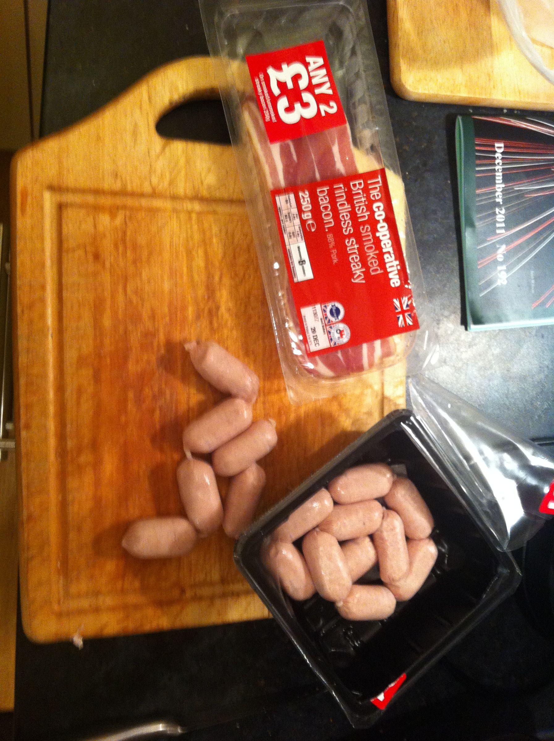 Bacon Wrapped Sausages (Pigs in Blankets) 3 Steps Instructables