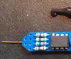 Logic probe with PIC: LogicProbePIC