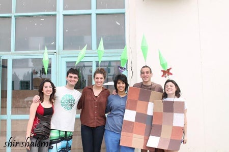 How to Make a Sims Plumbob