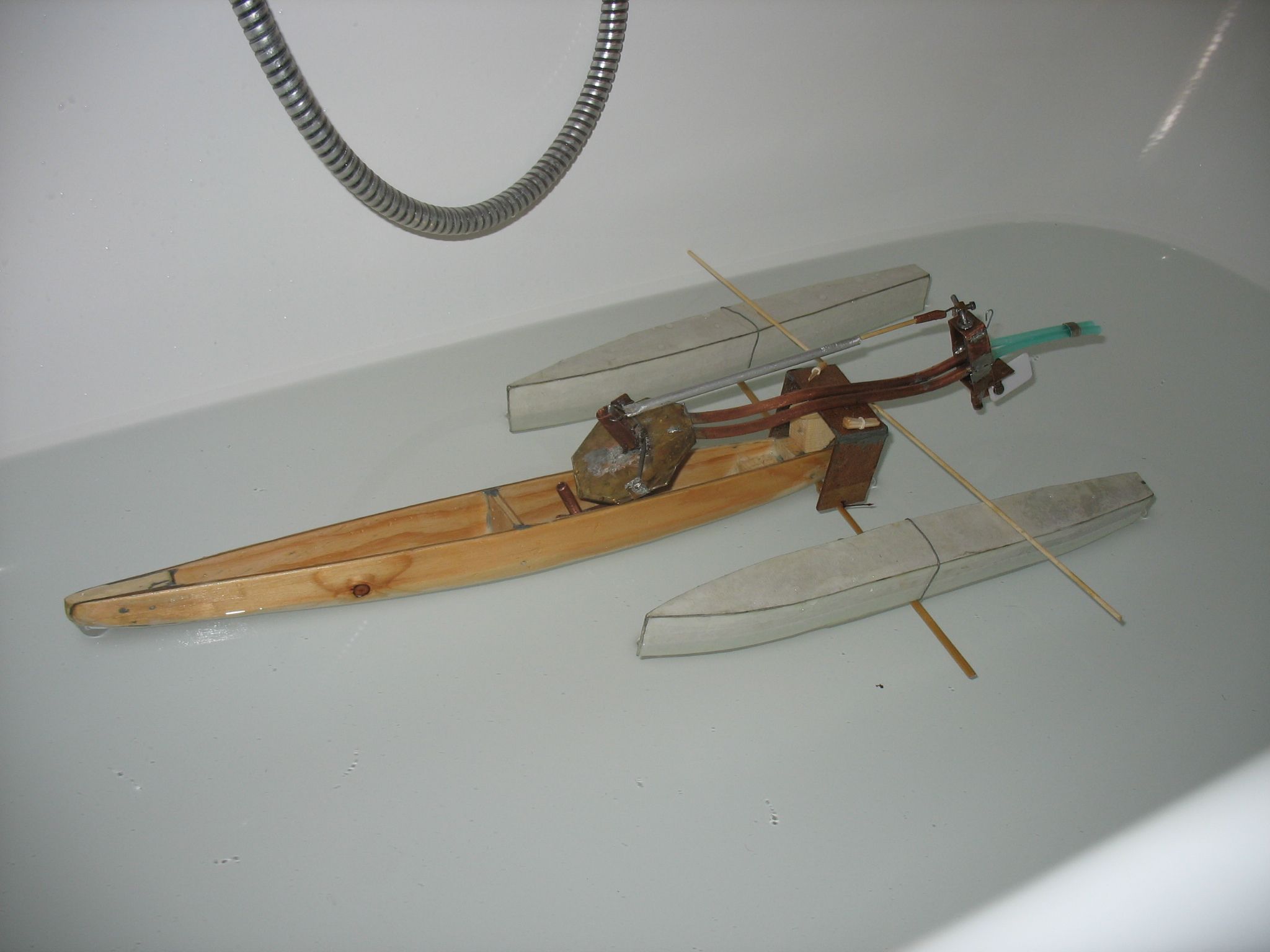Balancing a Trimaran Model