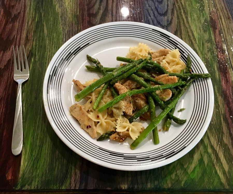 Recipe: Lemon Chicken Pasta With Asparagus 