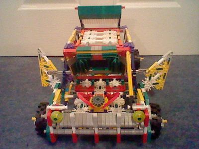 Knex Car With Large Trunk Space Crash Test.